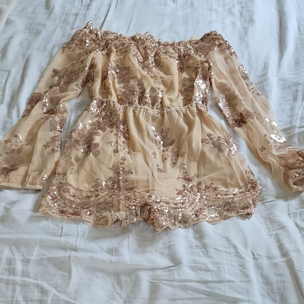 Elegant Cream Off The Shoulder Long Sleeve Floral Women's Short Romper - Picture 3 of 4